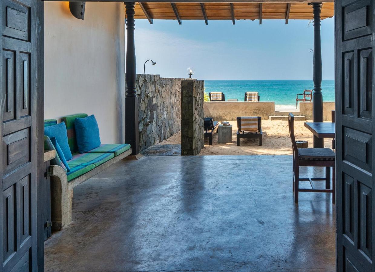Blue Parrot Beach Villa Ambalangoda  Kültér fotó