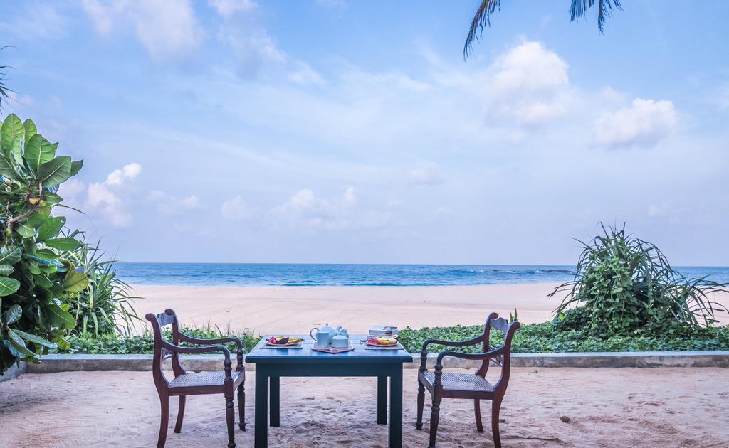 Blue Parrot Beach Villa Ambalangoda  Kültér fotó